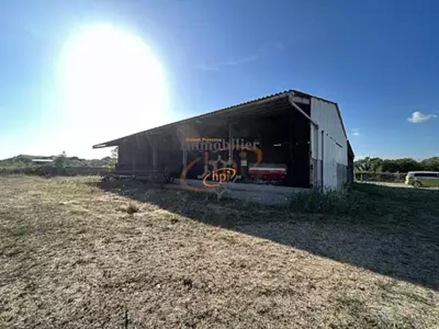 Saint Victor et Melvieu 12400 Achat / Vente parking