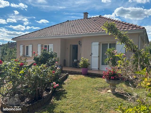 SAINT YORRE T5 PLAIN PIED 104 m² + TERRAIN 1039 m² + PISCINE
