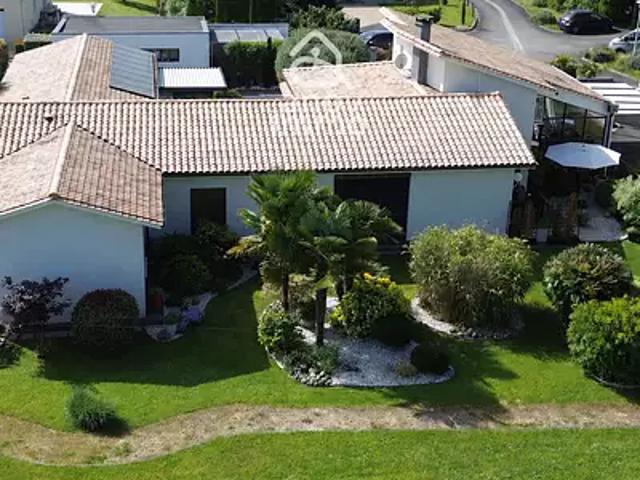Saint Yrieix sur Charente 16710 Achat / Vente maison 7 pièces t7 jardin terrasse