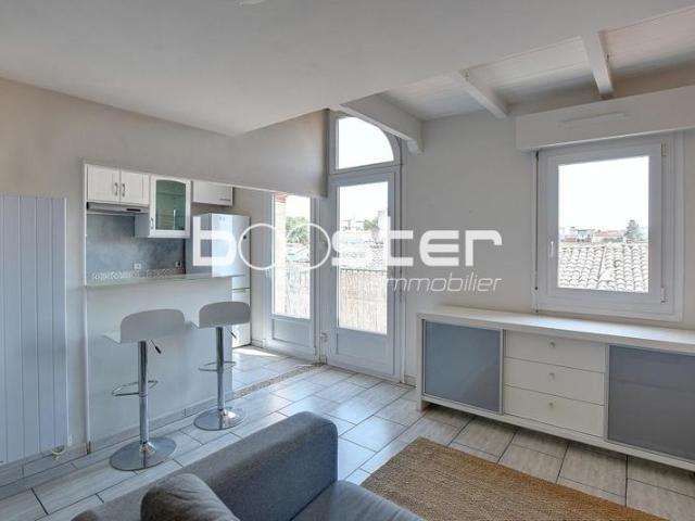 Saint Agne Charmant 2 Pièces en Duplex avec Balcon, Vue Dégagée et Parking