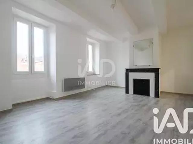 Saint Affrique 12400 Achat / Vente appartement 2 pièces t2 au dernier étage