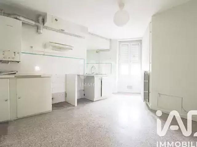 Saint Affrique 12400 Achat / Vente appartement 3 pièces t3 au dernier étage