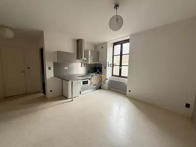 Saint Affrique 12400 Location appartement 2 pièces t2