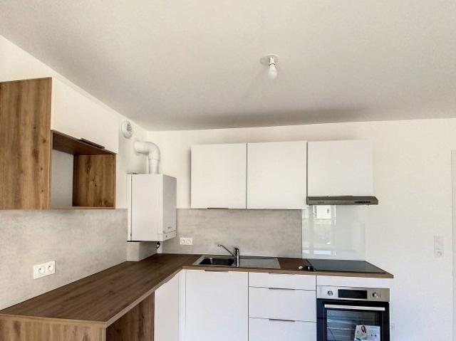SAINT ALABN LEYSSE T2 44 M² + GARAGE