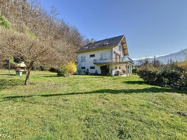 Saint Alban de Montbel Maison familiale de 280 m2 utiles