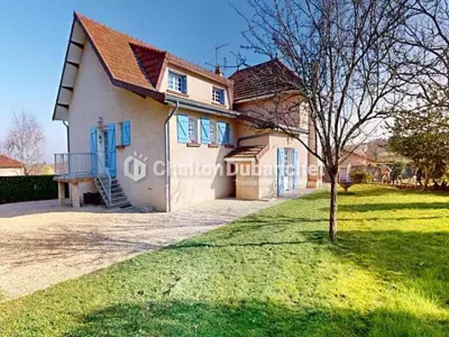 Saint Alban les Eaux 42370 Achat / Vente maison 9 pièces t9 au dernier étage cave