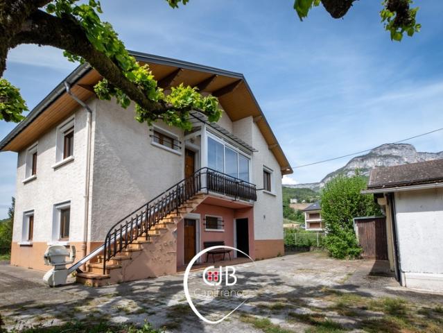 Saint Alban Leysse – Maison avec 2 logements et fort potentiel locatif