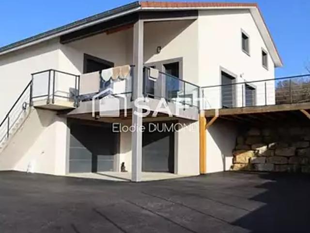 Saint Amour 39160 Achat / Vente maison 7 pièces t7 terrasse balcon