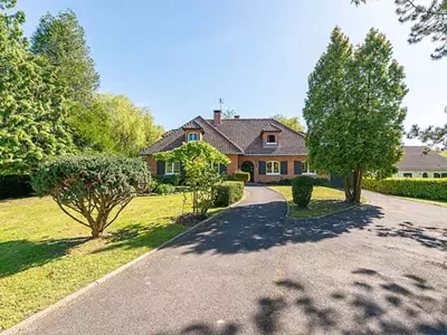 Saint Amand les Eaux 59230 Achat / Vente maison 12 pièces t12 terrasse cave