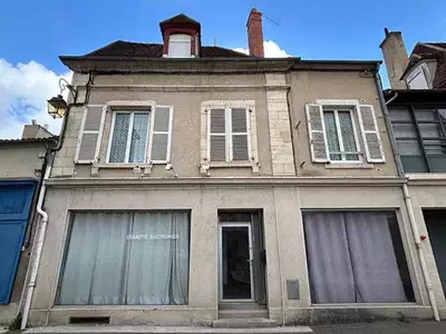 Saint Amand Montrond 18200 Achat / Vente maison 3 pièces t3 cave