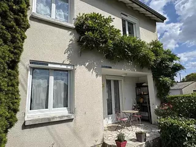 Saint Amand Montrond 18200 Achat / Vente maison 5 pièces t5