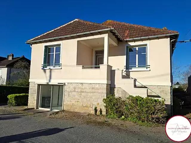 Saint Amand Montrond 18200 Achat / Vente maison 6 pièces t6 parking