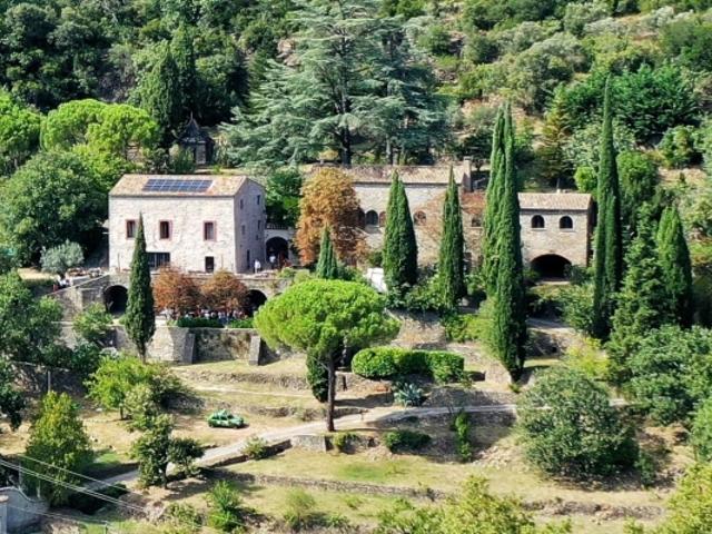 SAINT AMBROIX DOMAINE ANCIENNES FILATURES RÉHABILITÉES 15 PIÈCES 650 M² HABITABLES 3,9 HECTARES PISCINE SOURCE 1 000 000 €