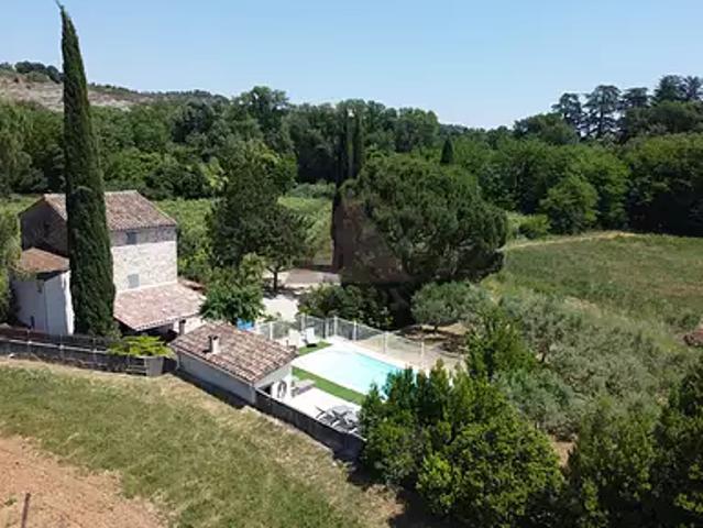 Saint Ambroix 30500 Achat / Vente maison 5 pièces t5 au dernier étage piscine