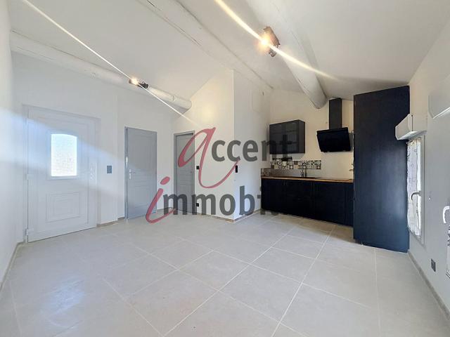 Saint Andiol: Appartement T2 40 m²