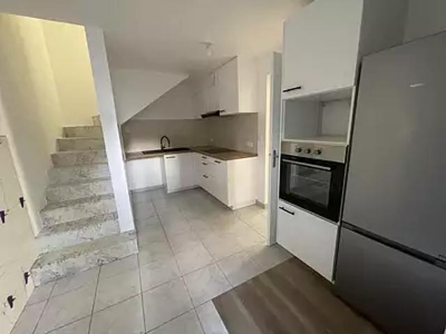 Saint André de la Marche 49450 Location maison 3 pièces t3 au dernier étage