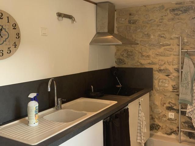 Saint André de Roquepertuis Location Appartement 30