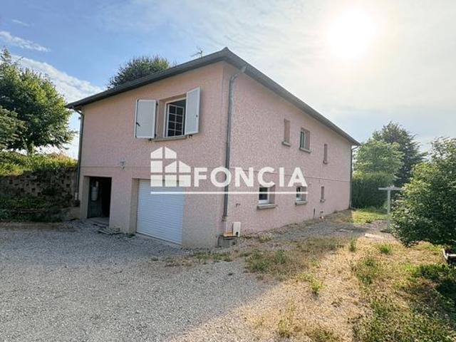 Saint André sur Vieux Jonc – Maison familiale avec logement indépendant, double garage et terrain arboré