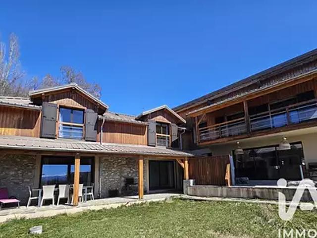 Saint Apollinaire 05160 Achat / Vente maison 12 pièces t12