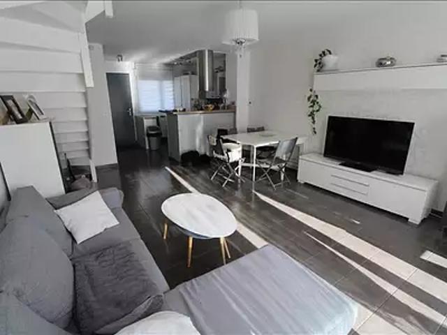 Saint Apollinaire 21850 Location maison 5 pièces t5 terrasse parking