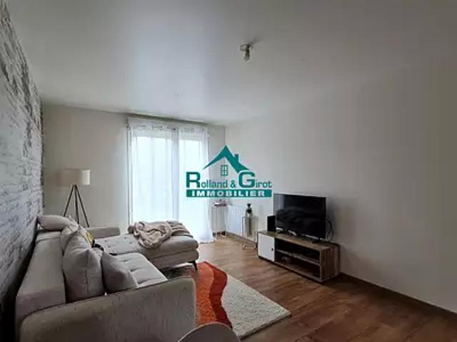 Saint Aubin d'Aubigné 35250 Location appartement 2 pièces t2 cave parking