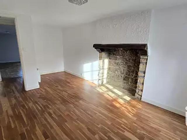 Saint Aubin du Cormier 35140 Achat / Vente appartement 4 pièces t4 au dernier étage