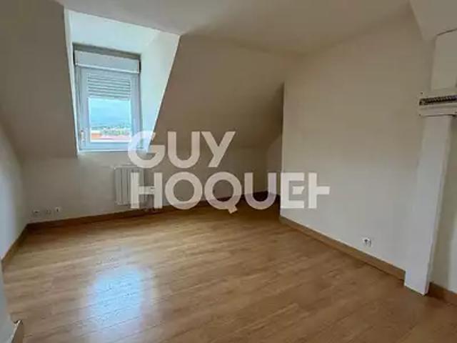 Saint Aubin lès Elbeuf 76410 Location appartement 2 pièces t2 au dernier étage