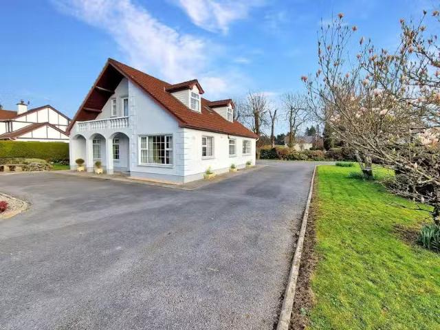 Saint Aubin's, Knockaderry, Tulla Road, Ennis, Co. Clare, V95R.