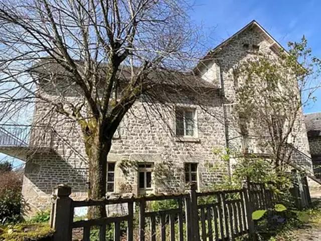 Saint Augustin 19390 Achat / Vente maison 8 pièces t8