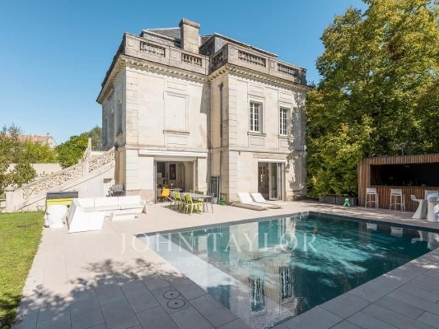 SAINT AUGUSTIN MAISON DE MAÎTRE 5 CHAMBRES PISCINE JARDIN