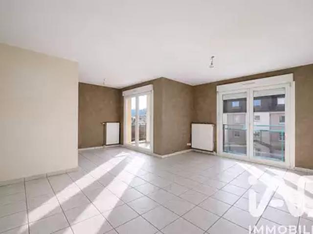 Saint Avold 57500 Location appartement 3 pièces t3 au dernier étage