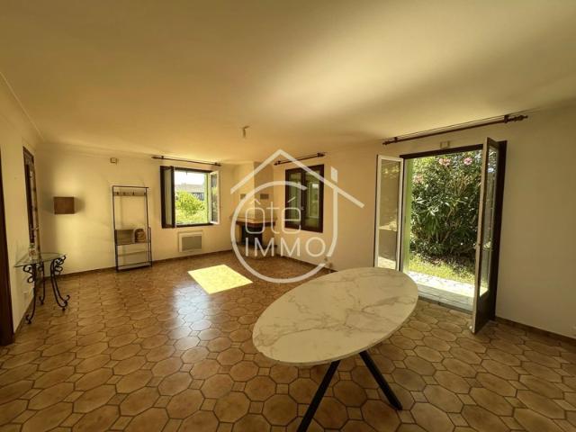 SAINT AVIT SAINT NAZAIRE: maison 4 pièces avec jardin