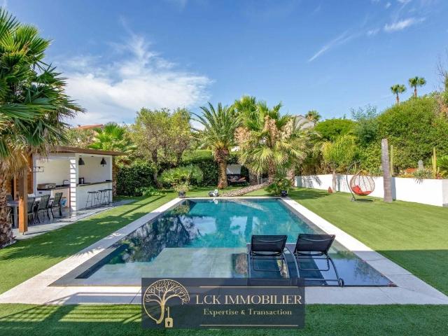 SAINT AYGULF Fréjus — Villa contemporaine VUE MER 188 m². 188m² Saint Aygulf