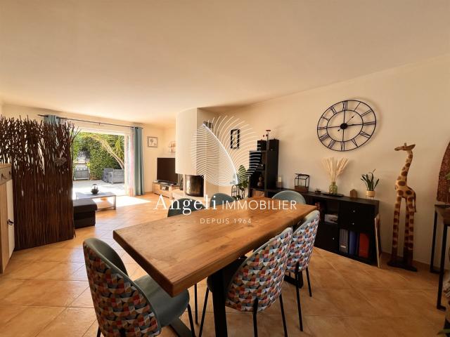 Saint Aygulf: Video Disponible 96m² Saint Aygulf
