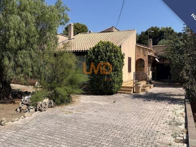 Saint Aygulf – Villa plain pied – 200 m de la mer – Terrain 1 25