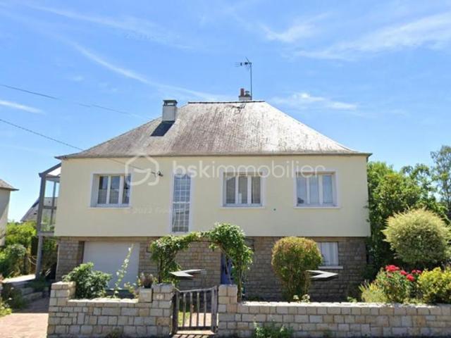 Saint Baudelle – Grande maison familiale de 174 m² aux portes de Mayenne