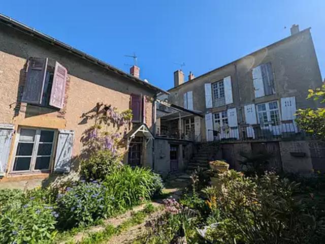 Saint Benin d'Azy 58270 Achat / Vente maison 11 pièces t11 au dernier étage terrasse
