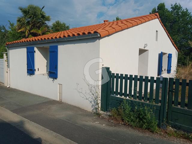 Saint Benoist sur Mer A LOUER ! Maison de 32,56 m² avec 1 chambre sur Saint Benoist sur Mer