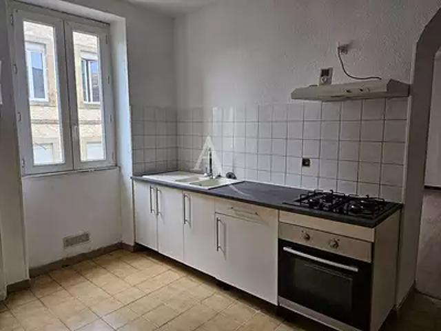 Saint Benoît de Carmaux 81400 Location appartement 3 pièces t3 au dernier étage