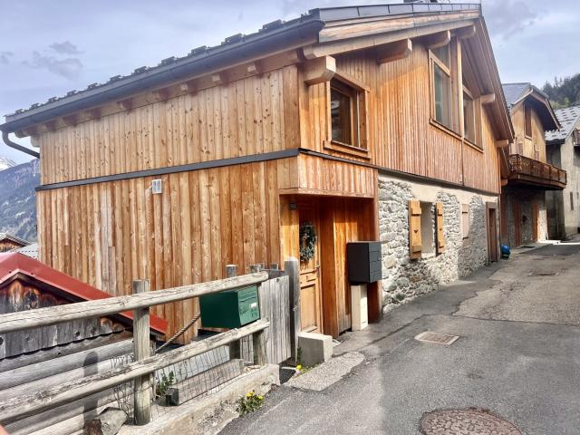 Saint Bon chalet 90m2 3 chambres avec jardin