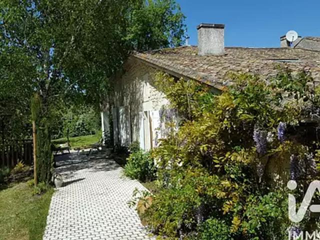 Saint Bonnet sur Gironde 17150 Achat / Vente maison 10 pièces t10
