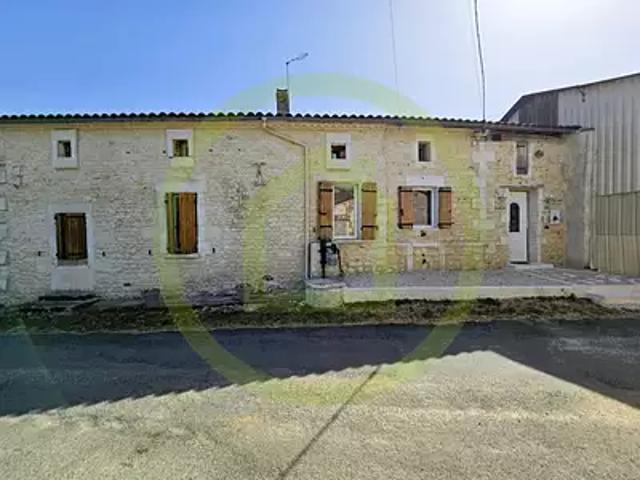 Saint Bonnet sur Gironde 17150 Achat / Vente maison 6 pièces t6 au dernier étage