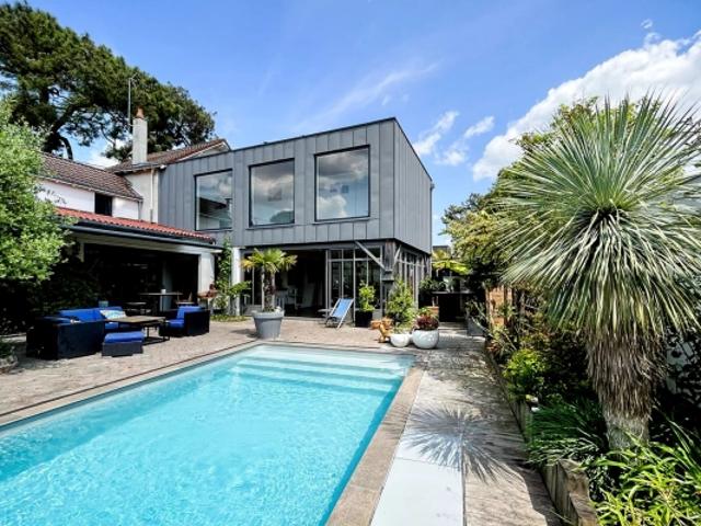 SAINT BREVIN LES PINS Villa rénovée avec piscine