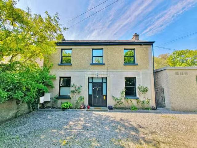 Saint Brendans, Harbour Road, Dalkey, Co. Dublin is for rent