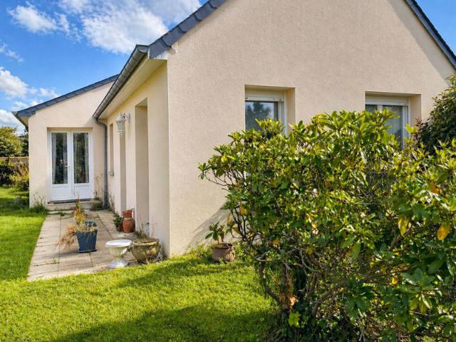 Saint Briac: petite maison en bon état général proche commerces