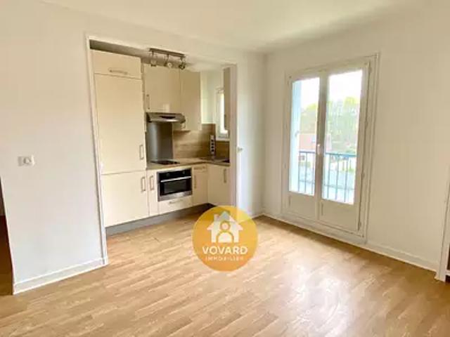 Saint Brice sous Forêt 95350 Location appartement 1 pièce t1 au dernier étage
