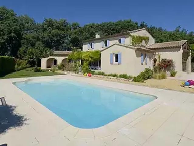 Saint Cannat 13760 Achat / Vente maison 6 pièces t6 piscine