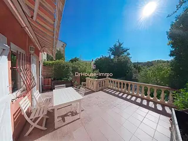 Saint Cannat 13760 Achat / Vente maison 7 pièces t7 piscine terrasse