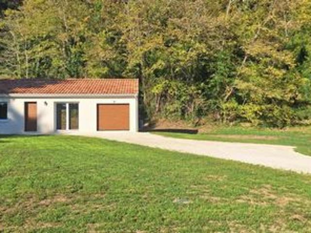 SAINT CAPRAISE DE LALINDE A LOUER JOLIE MAISON RECENTE T4 DE 95