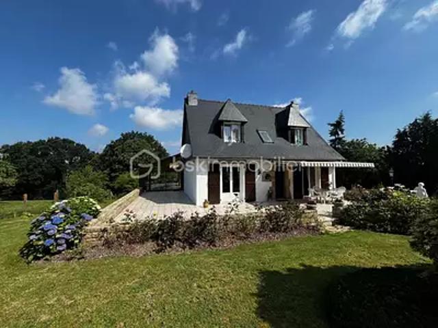Saint Caradec 22600 Achat / Vente maison 7 pièces t7 terrasse cave